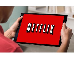 iPadPro 4 netflix 300x240 - Les meilleurs solutions pour regarder Netflix, partout et tout le temps !