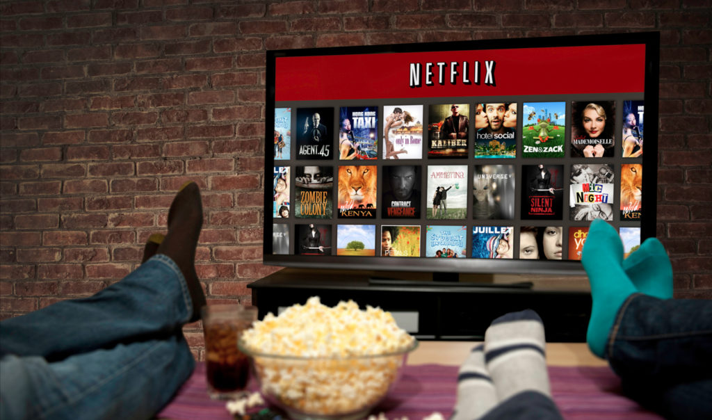 Netflix en bref : un hôtel pour binge watcher, 100 millions d’abonnés, un film sur l’anorexie et le retour du Parrain