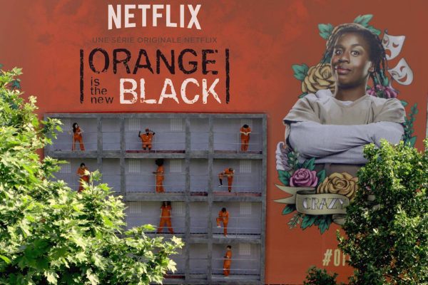 netflix-orange-is-the-new-black-street-marketing-2