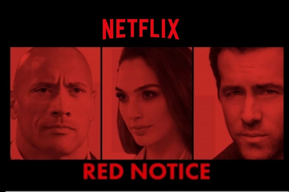 red notice - Red Notice : le thriller d'action avec Dwayne Johnson, Gal Gadot et Ryan Reynolds devrait sortir en 2021