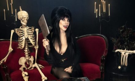 Chaque dimanche, le Dr Elvira vous prescrit une ordonnance de films d’horreur pour un Halloween très “Netflix & Chills”