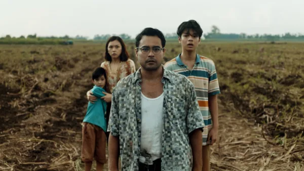 outside netflix 1 600x338 - Outside  : Le premier film de zombies philippin sur Netflix arrive en octobre