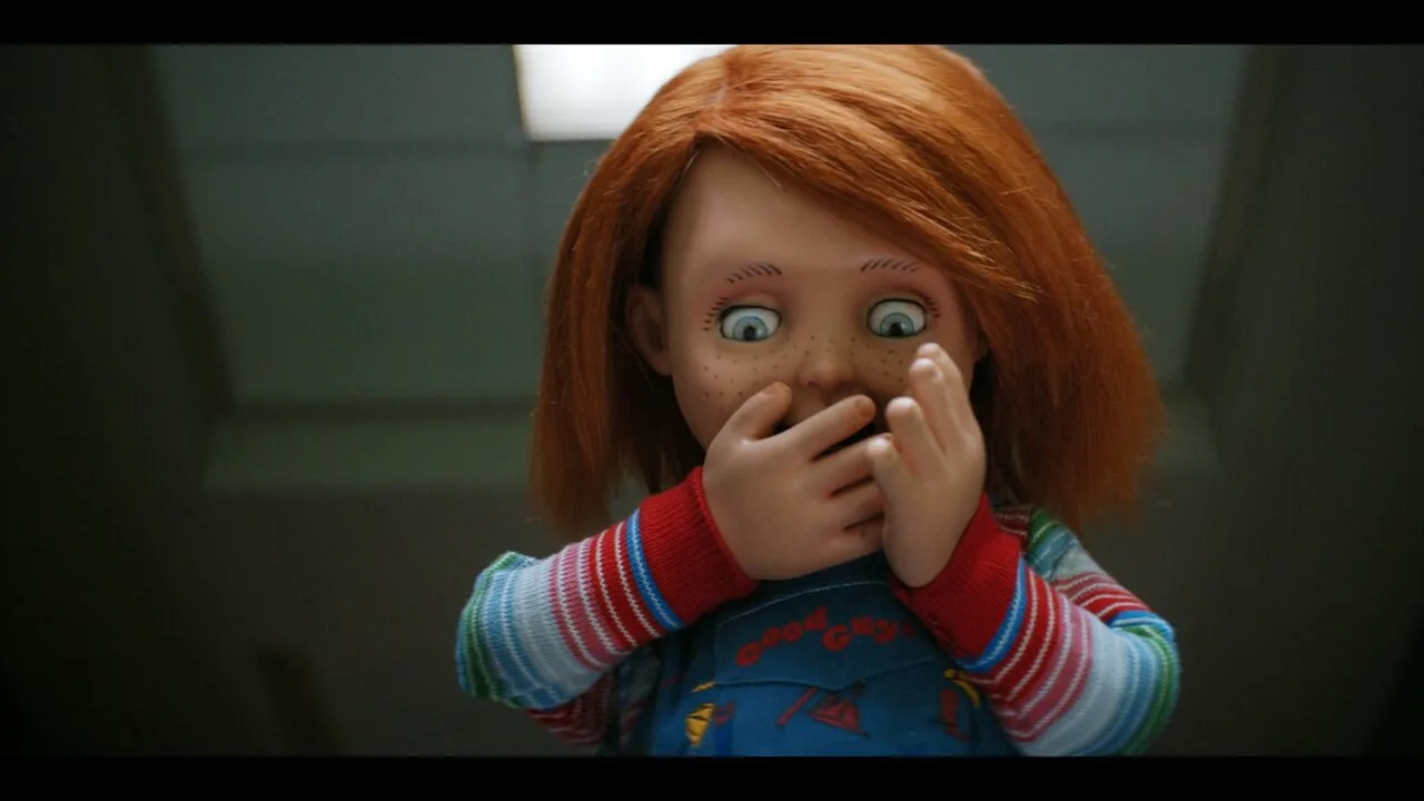 image 1199205 20211117 ob 0a6c28 vlcsnap 2021 11 17 13h33m59s826 - Chucky : La poupée maléfique débarque sur Netflix en avril !